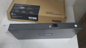 TP-LINK TL-SG1218MP 16P GIGABIT POE SWITCH(OUTLET)