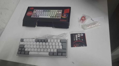 REDRAGON FIZZ RGB WHITE KLAVYE K617-RGB WG(OUTLET)