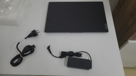 LENOVO V15 G3 ABA 82TV009CTX RYZEN 7 5825U(OUTLET)