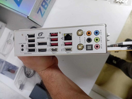 COLORFUL iGame Z890D5 FLOW V20 WHITE WIFI (OUTLET)