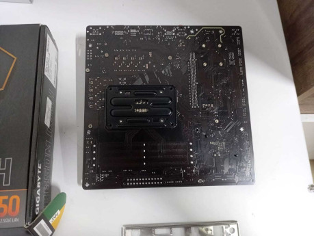 GIGABYTE B650M DS3H DDR5 6400MHZ(OC) M.2 m(OUTLET)