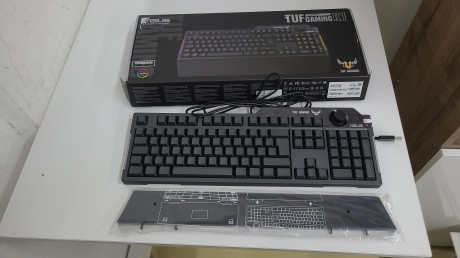 ASUS RA04 TUF GAMING K1 MEKANIK HISLI KLAV(OUTLET)
